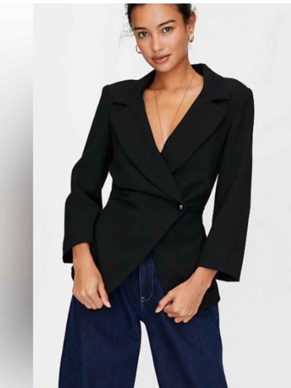 Aritzia Wilfred Selina Blazer Black Size 6 Tailored Peplum Structured Jacket